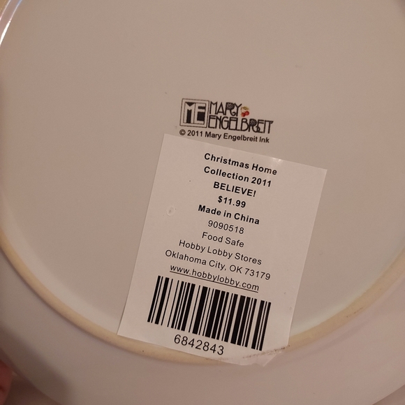 Lot of FOUR (4) Mary Engelbreit Santa Appetizer/Dessert Plates from Hobby Lobby - Picture 13 of 14